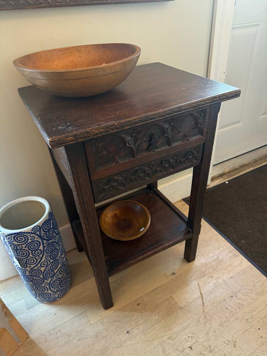 English drawered oak stand, Image 1.