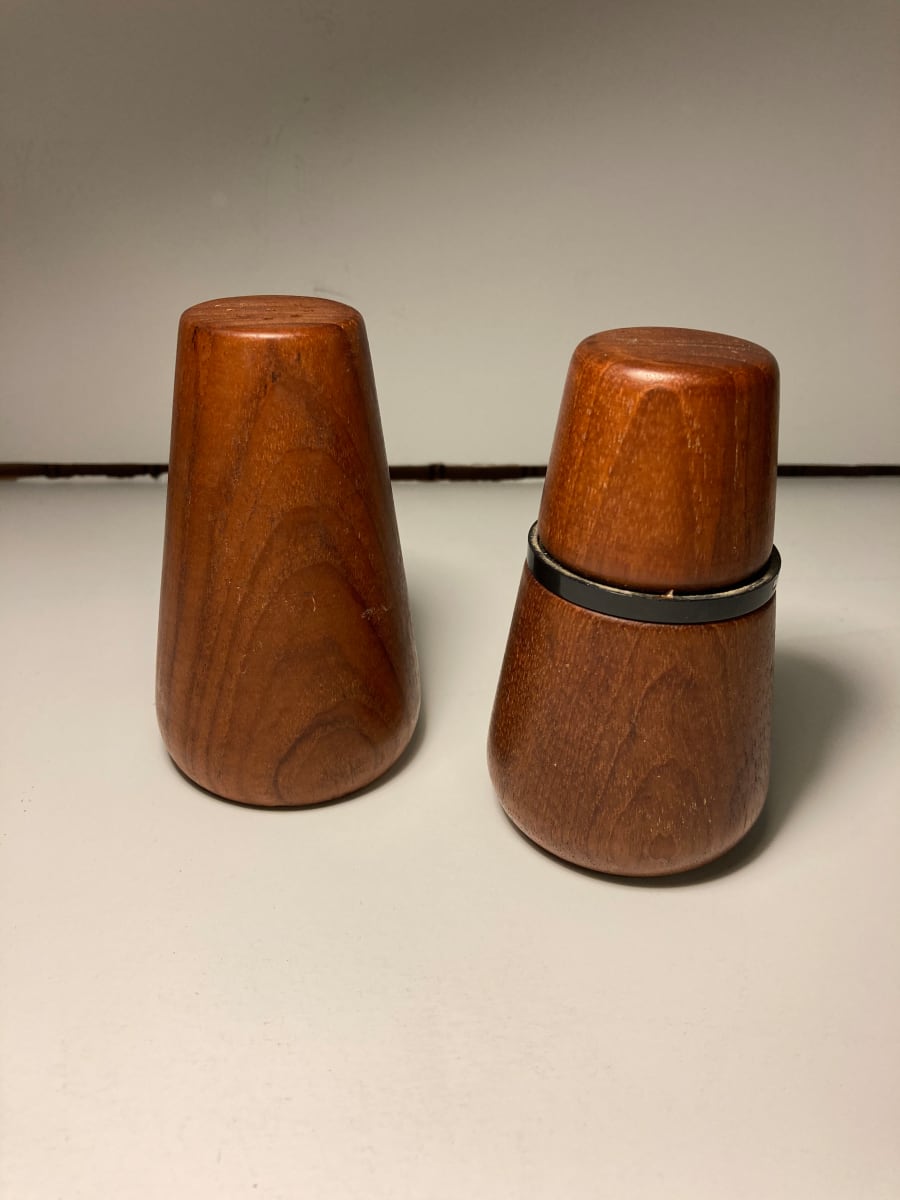 Mid century modern salt and pepper set 