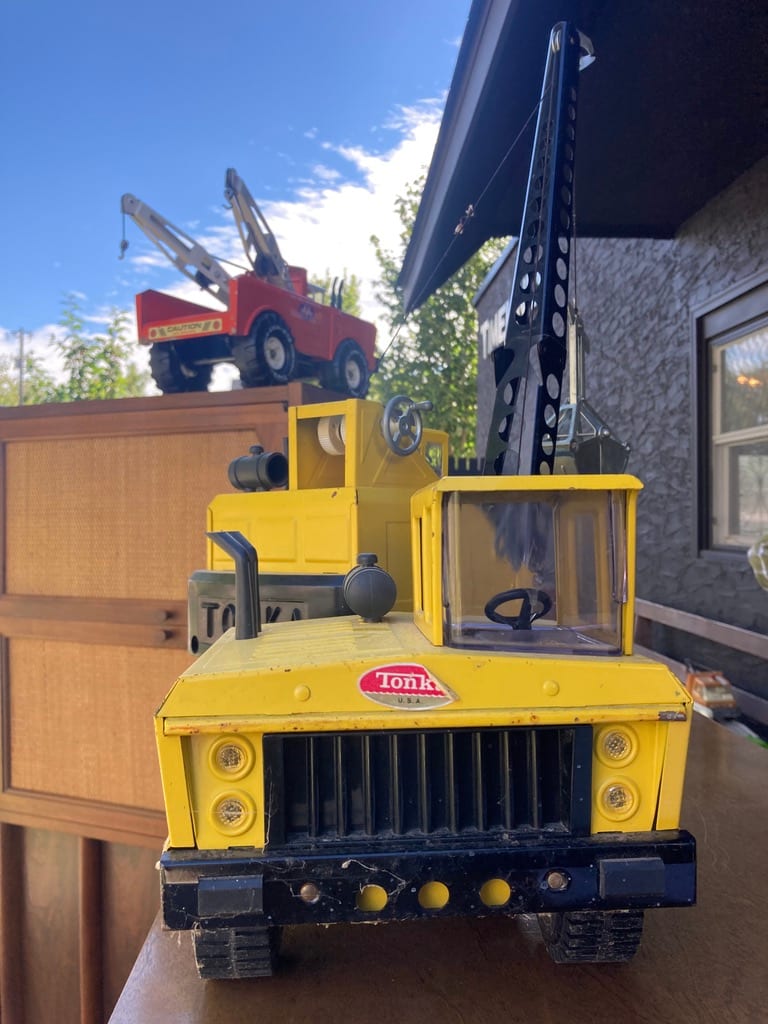 vintage TONKA Yellow mighty crane 