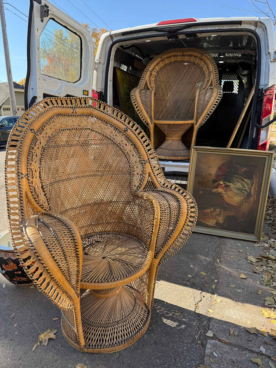 Large wicker throne style chair 