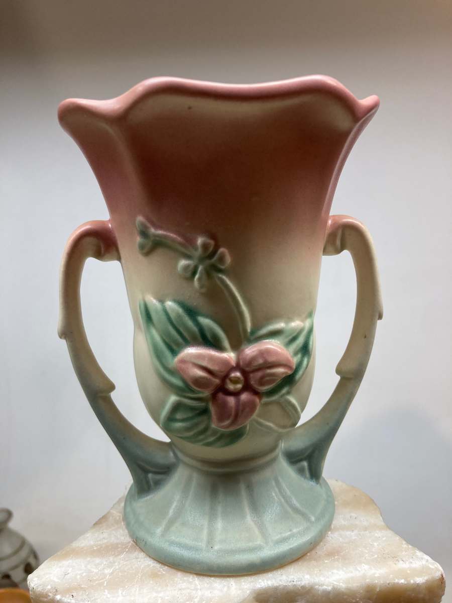 Hull floral vase 