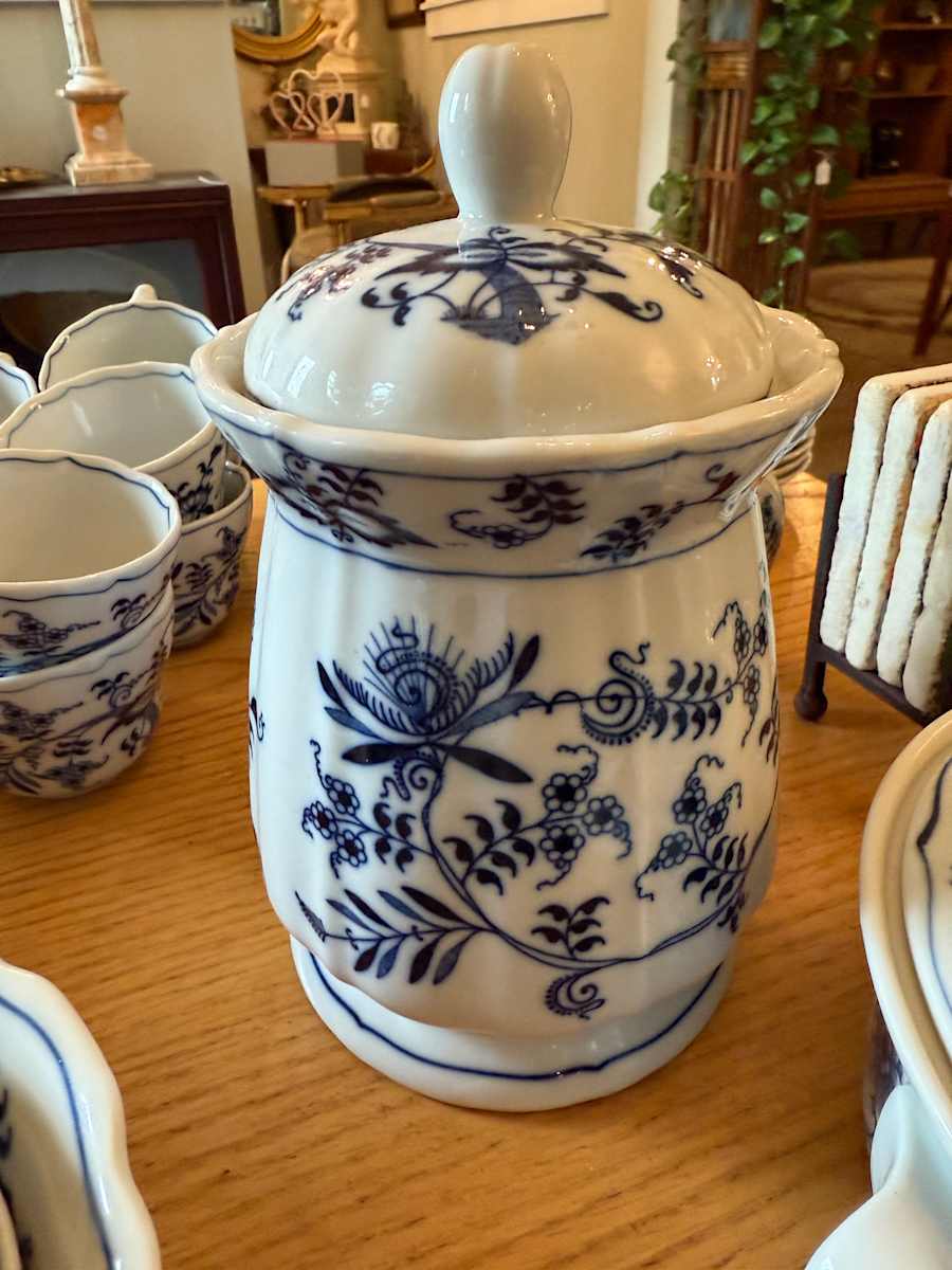 blue Danube covered jar 