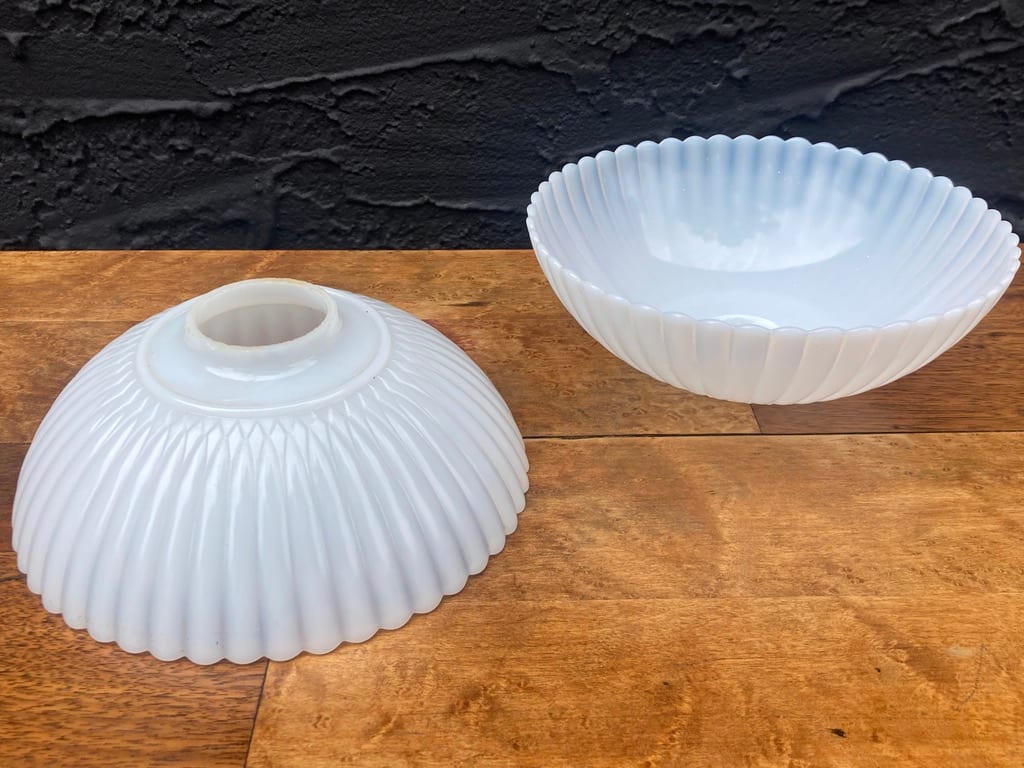 Pair of clamsbroth art glass shades 