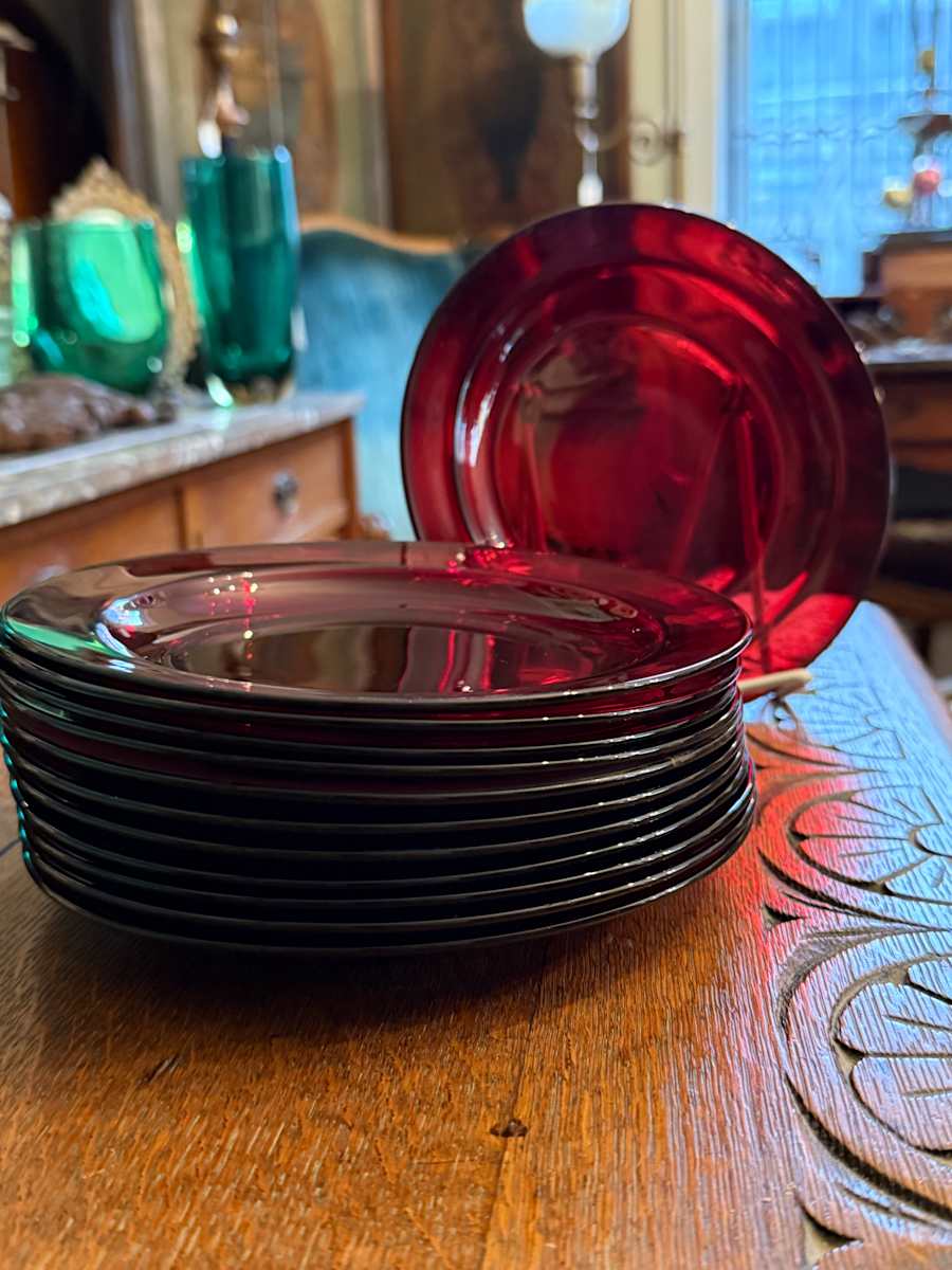 12 Anchor Hocking ruby red luncheon plates 