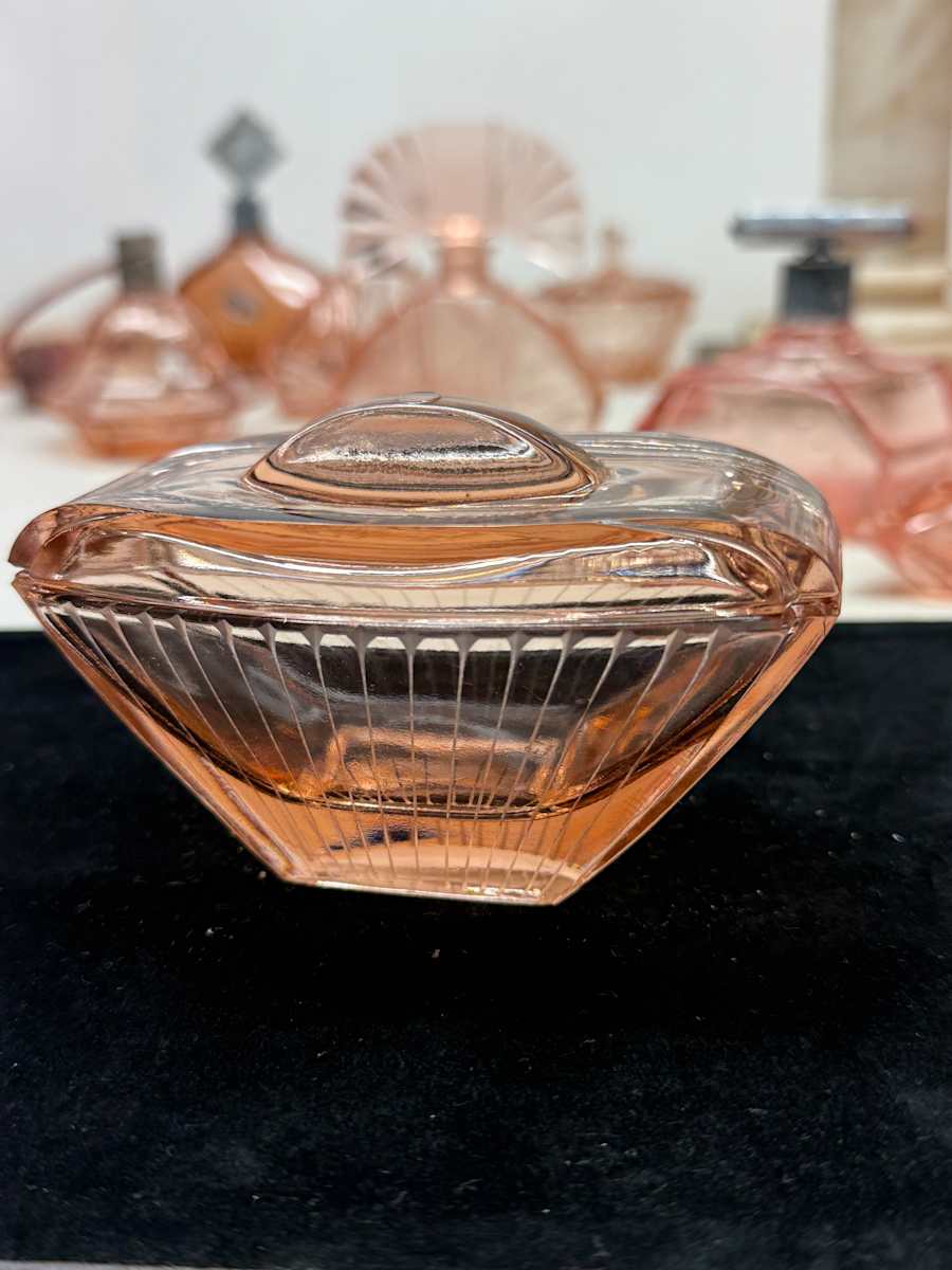 Art Deco pink perfume powder dish 
