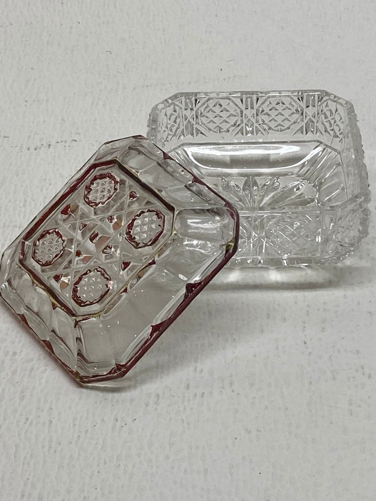 Art Deco Perfume covered powder dish 