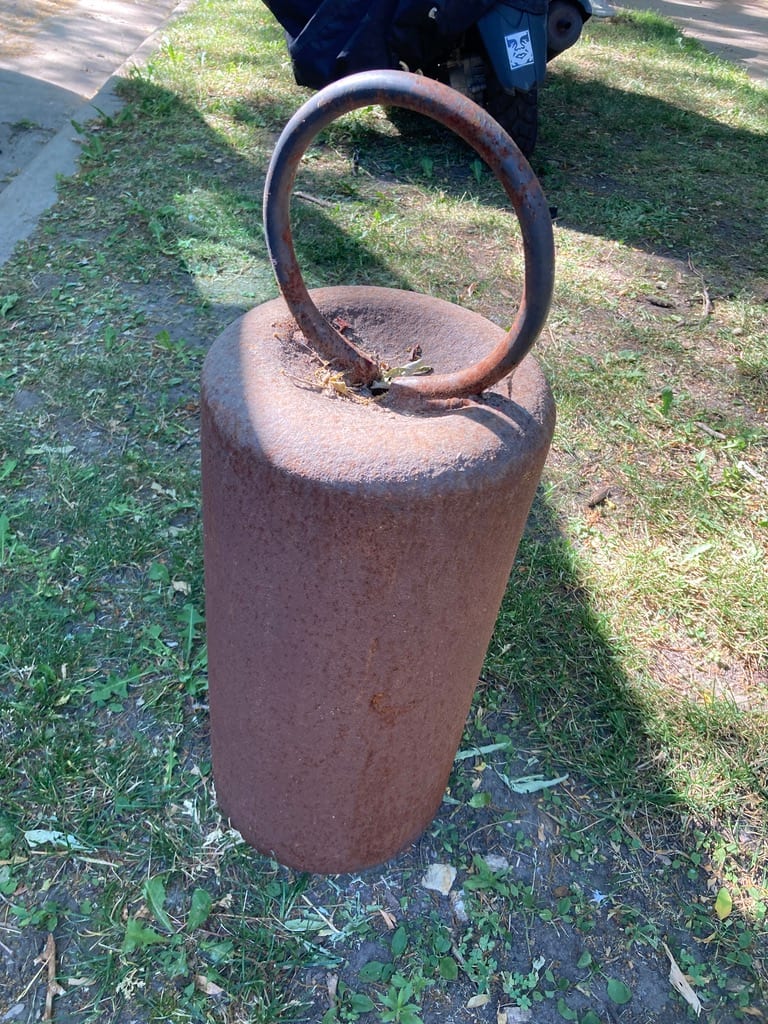 Iron hand made hanging gong 