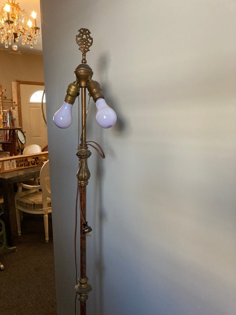 Iron  floor lamp 