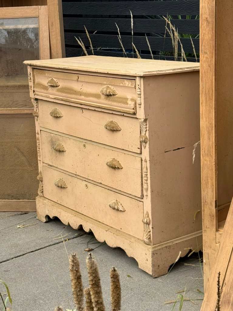 Painted Victorian 4 drawer dresser 
