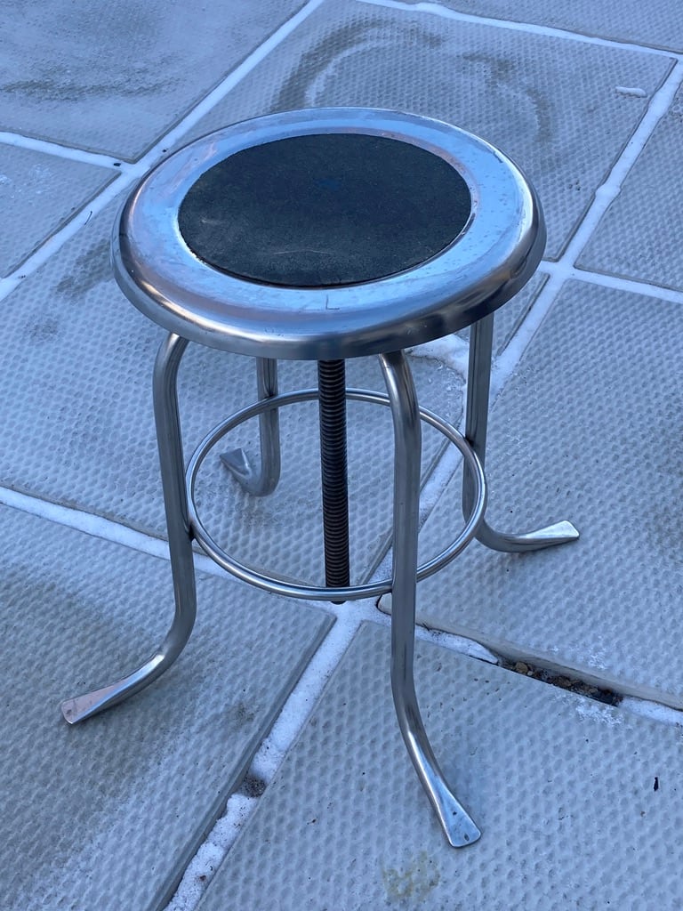 Low adjustable aluminum industrial stool CHROME 