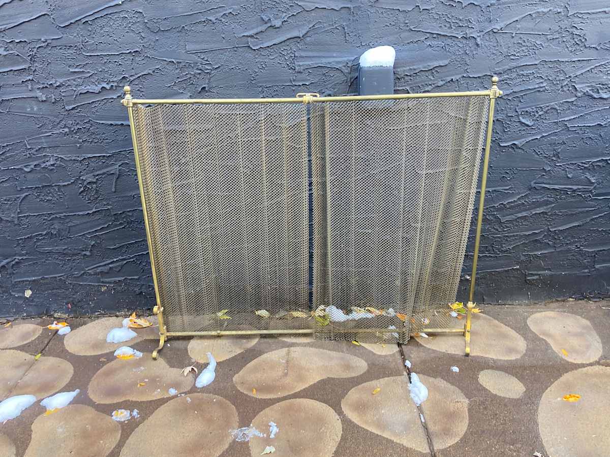 Brass fireplace screen, Image 1.