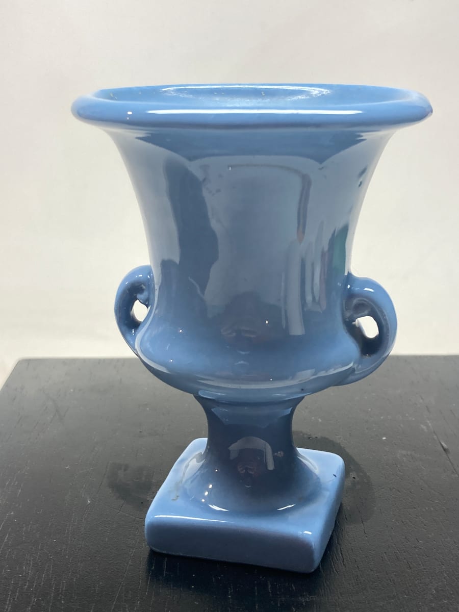 Blue abingdon small handled urn pottery vase 