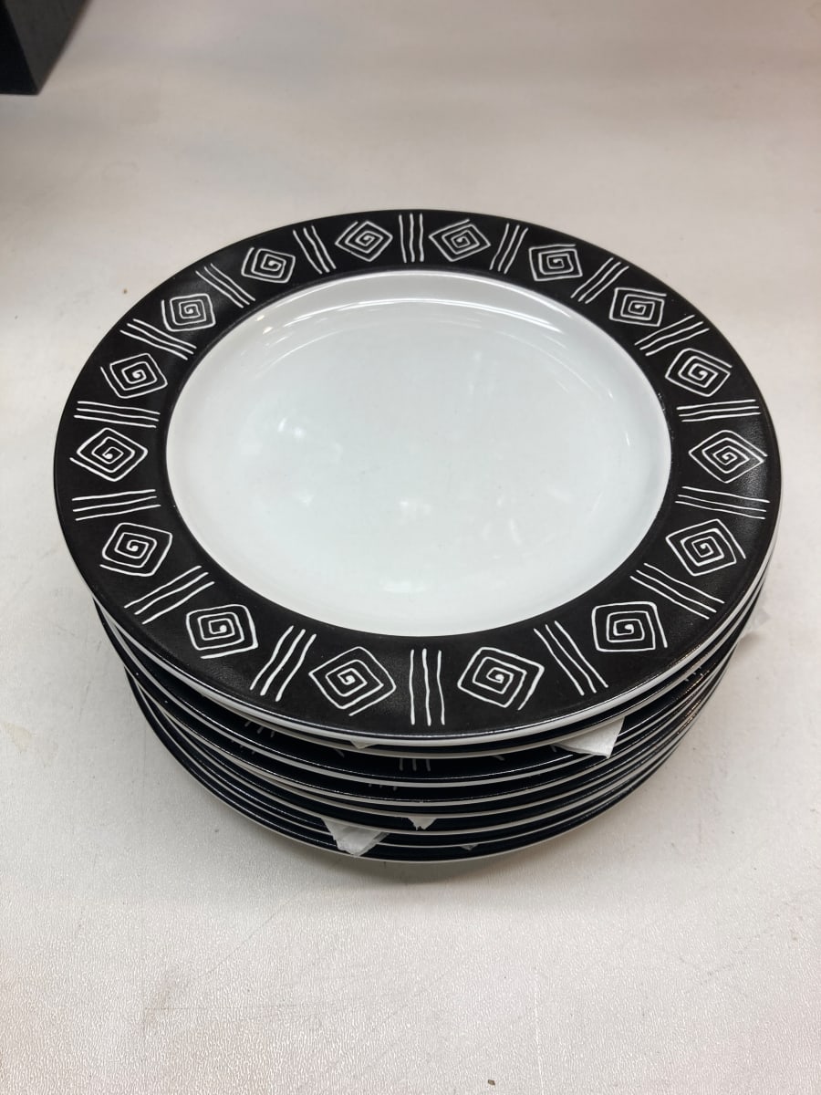 Set of 8 salad Sakura Sphinx post modern plates 