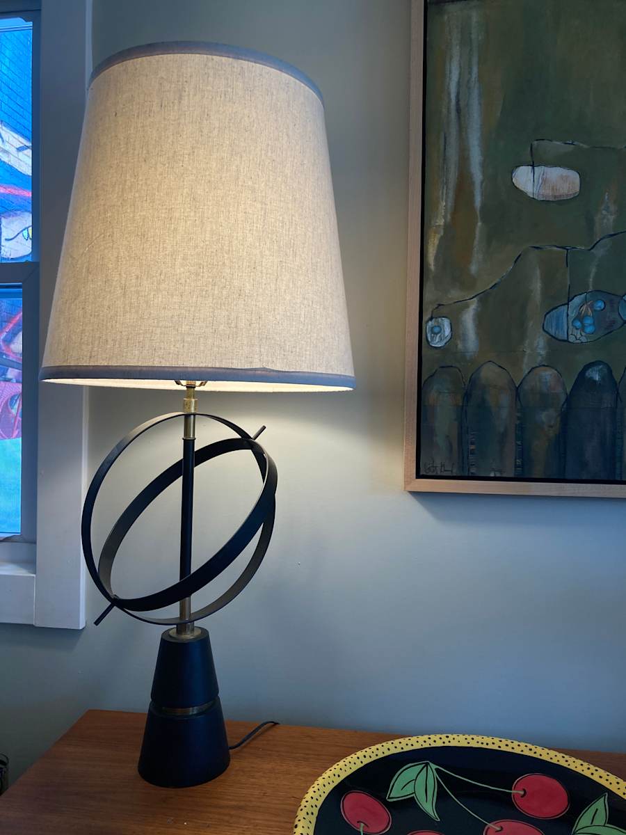 vintage metal globe table lamp, Image 4.