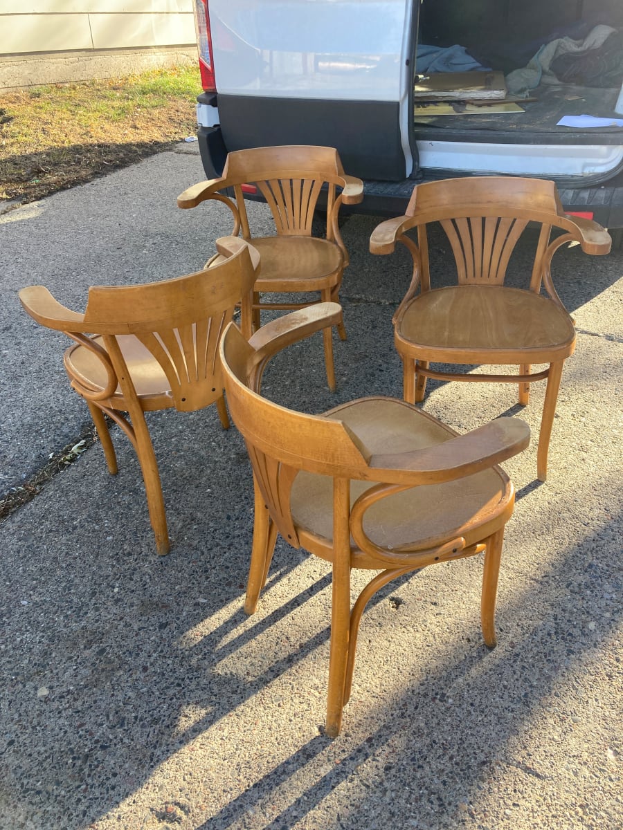 4 bentwood chairs 