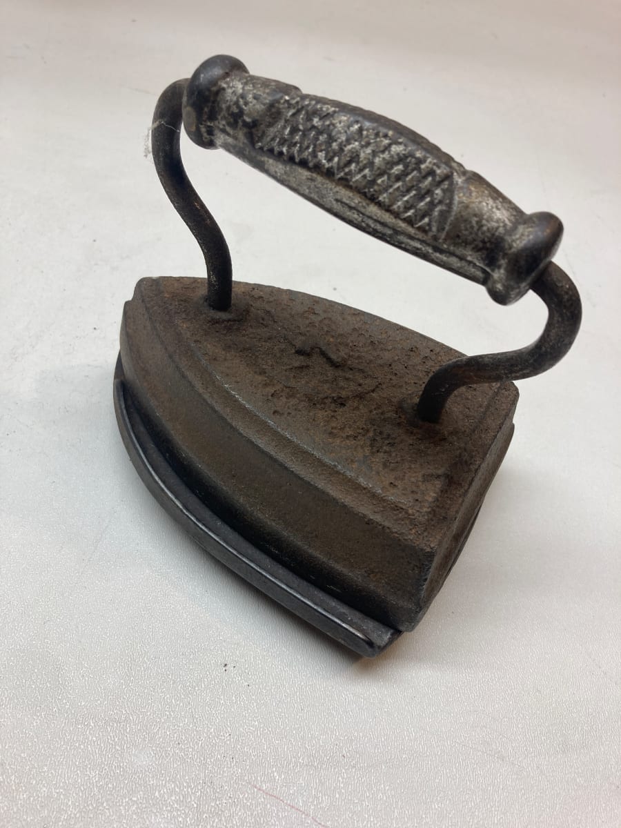 turn of the century #4 iron with stand 