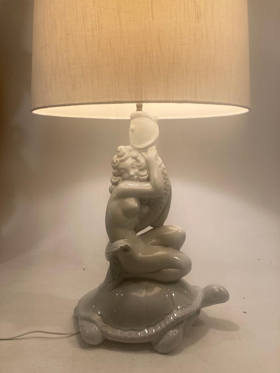 Royal Haeger Woman and turtle lamp 