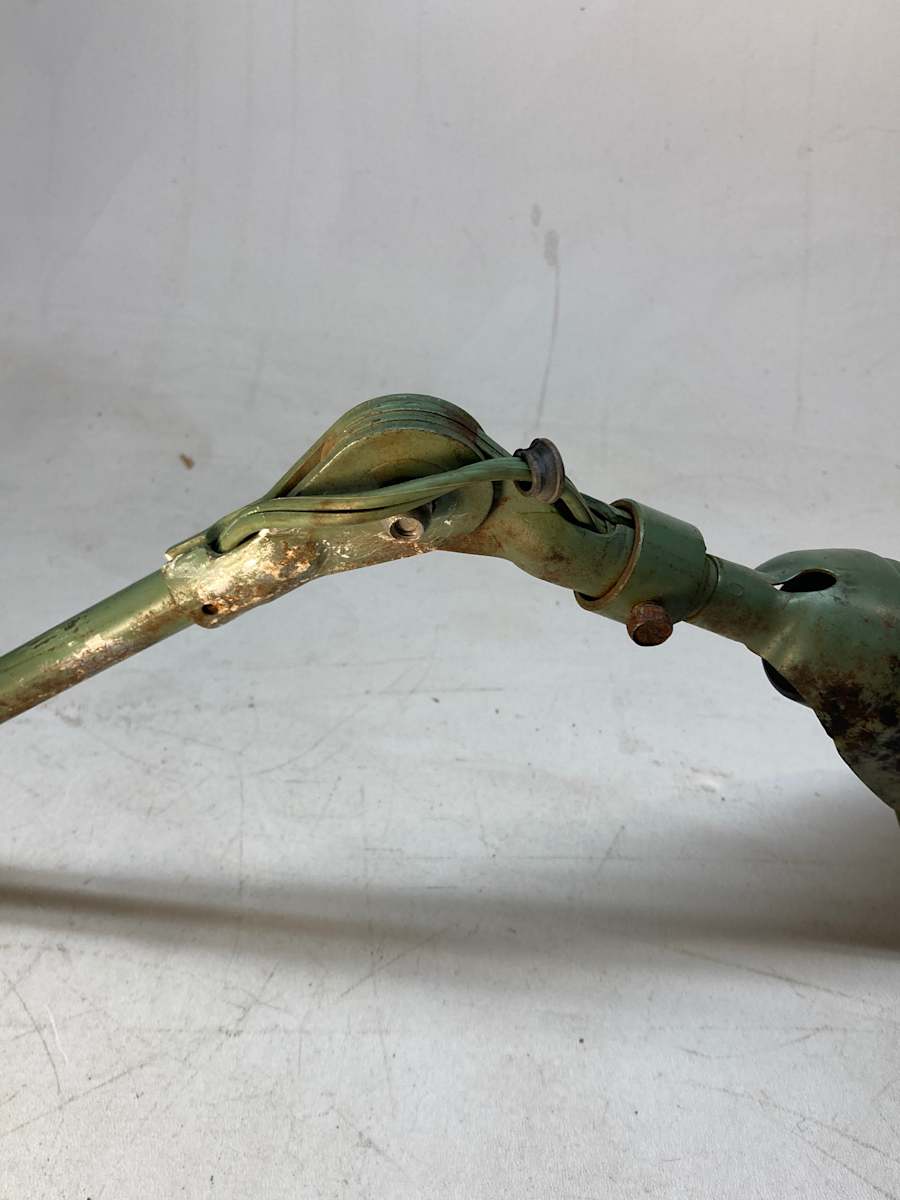 Industrial articulated spot light 