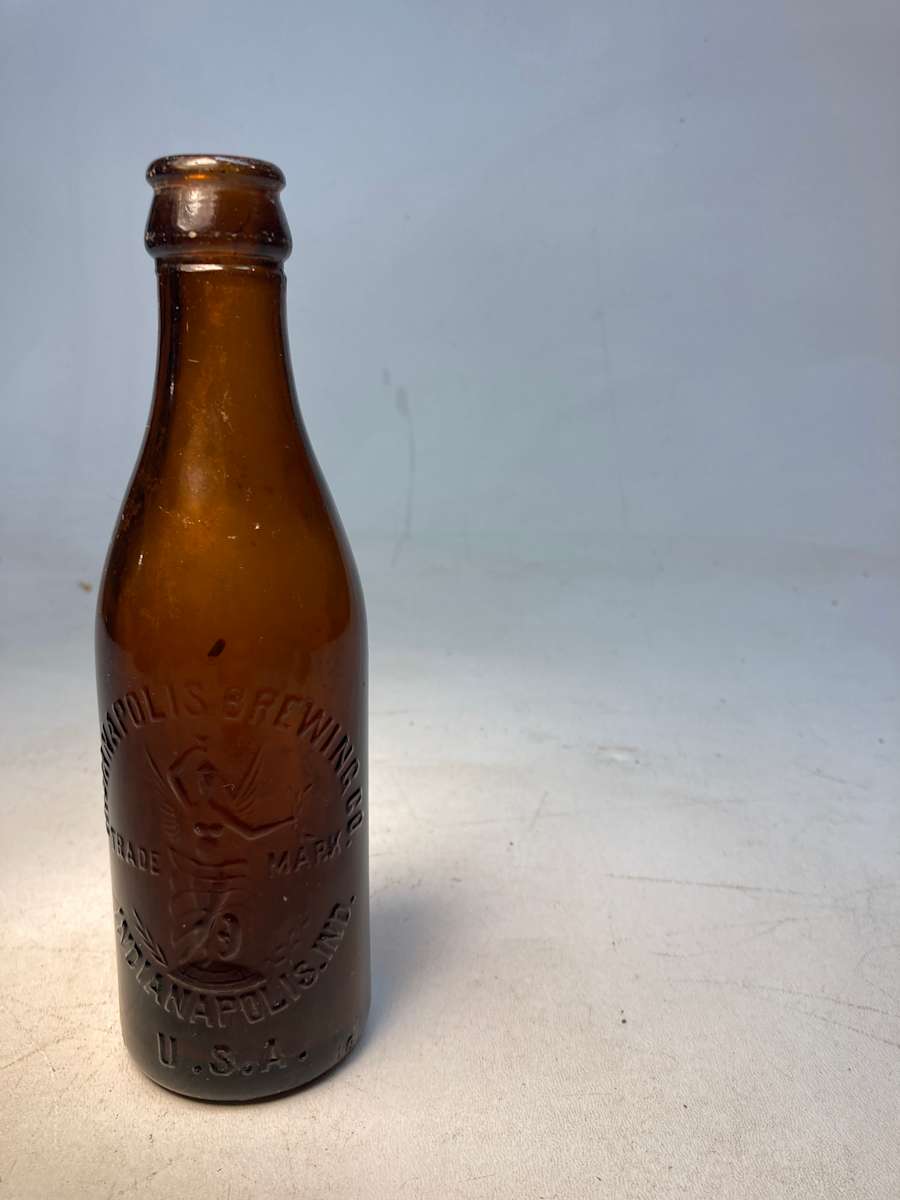 Indianapolis beer bottle, Image 2.