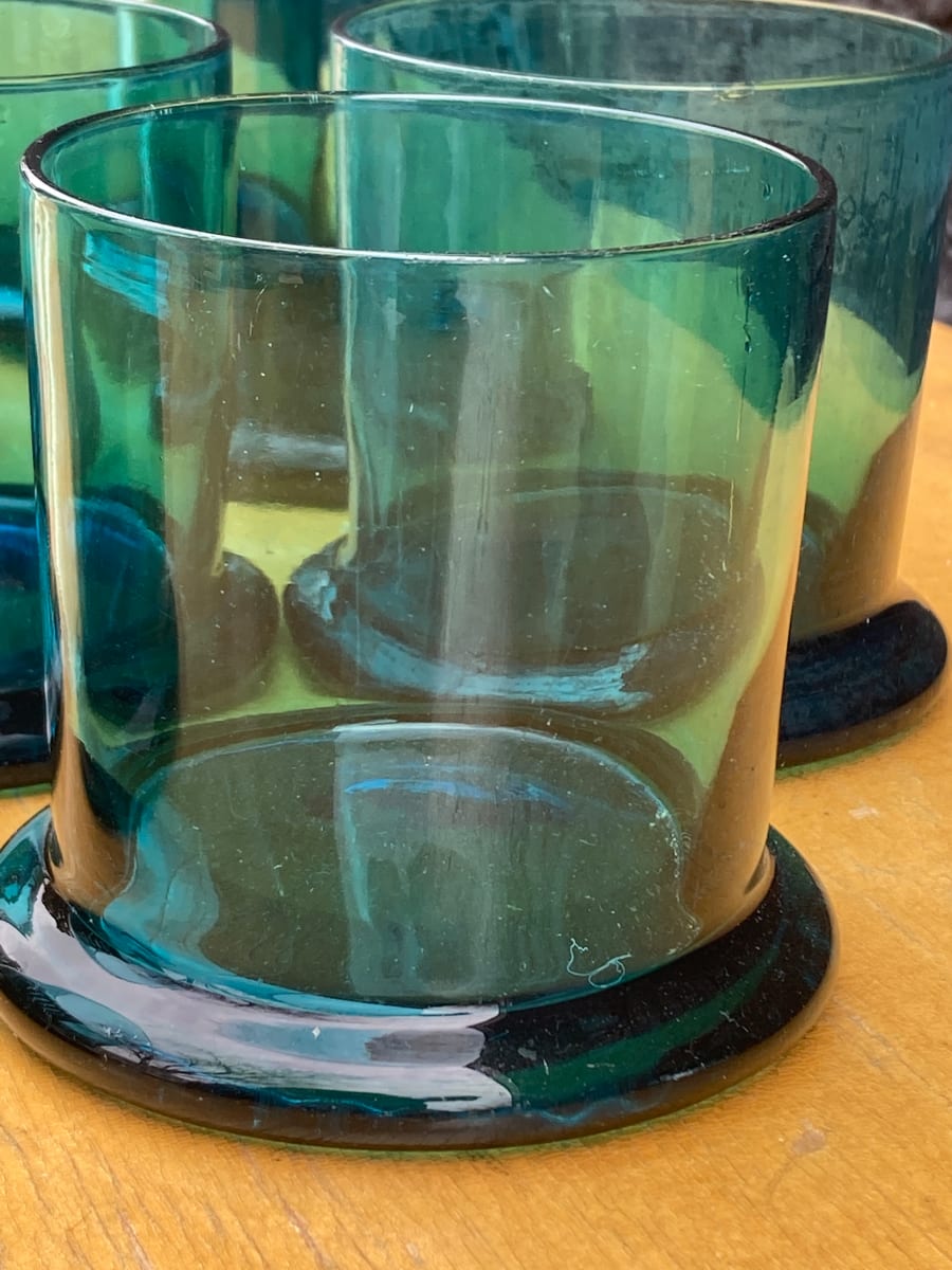 Set of 6 blue glass tumblers 