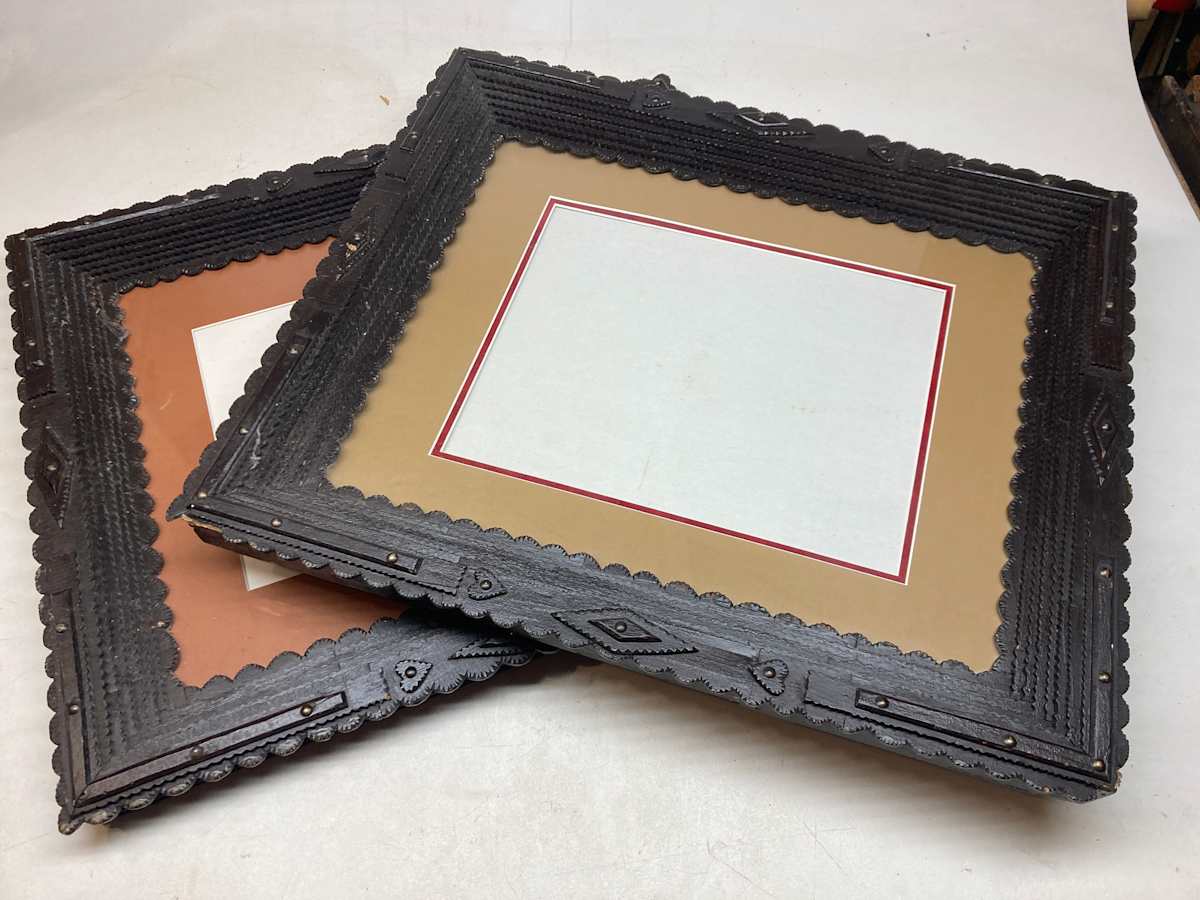 TRAMP ART frame 