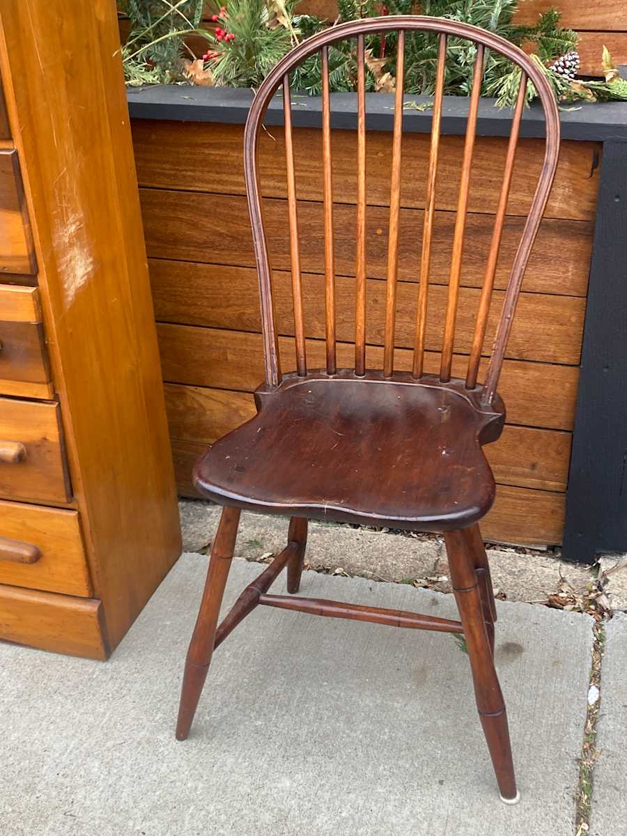 18th century Windsor chair, Image 3.