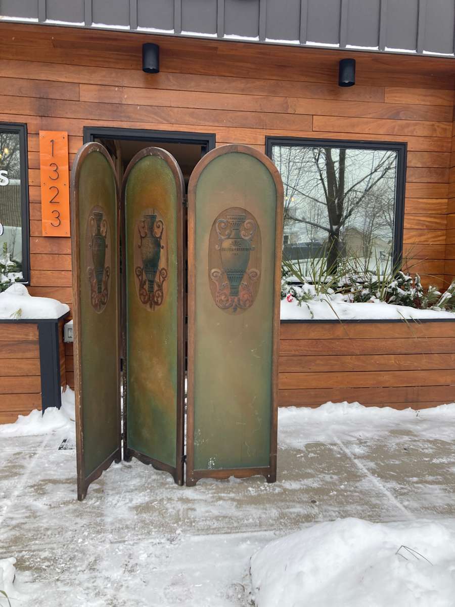 Art Deco 3 paneled arched screen, Image 4.