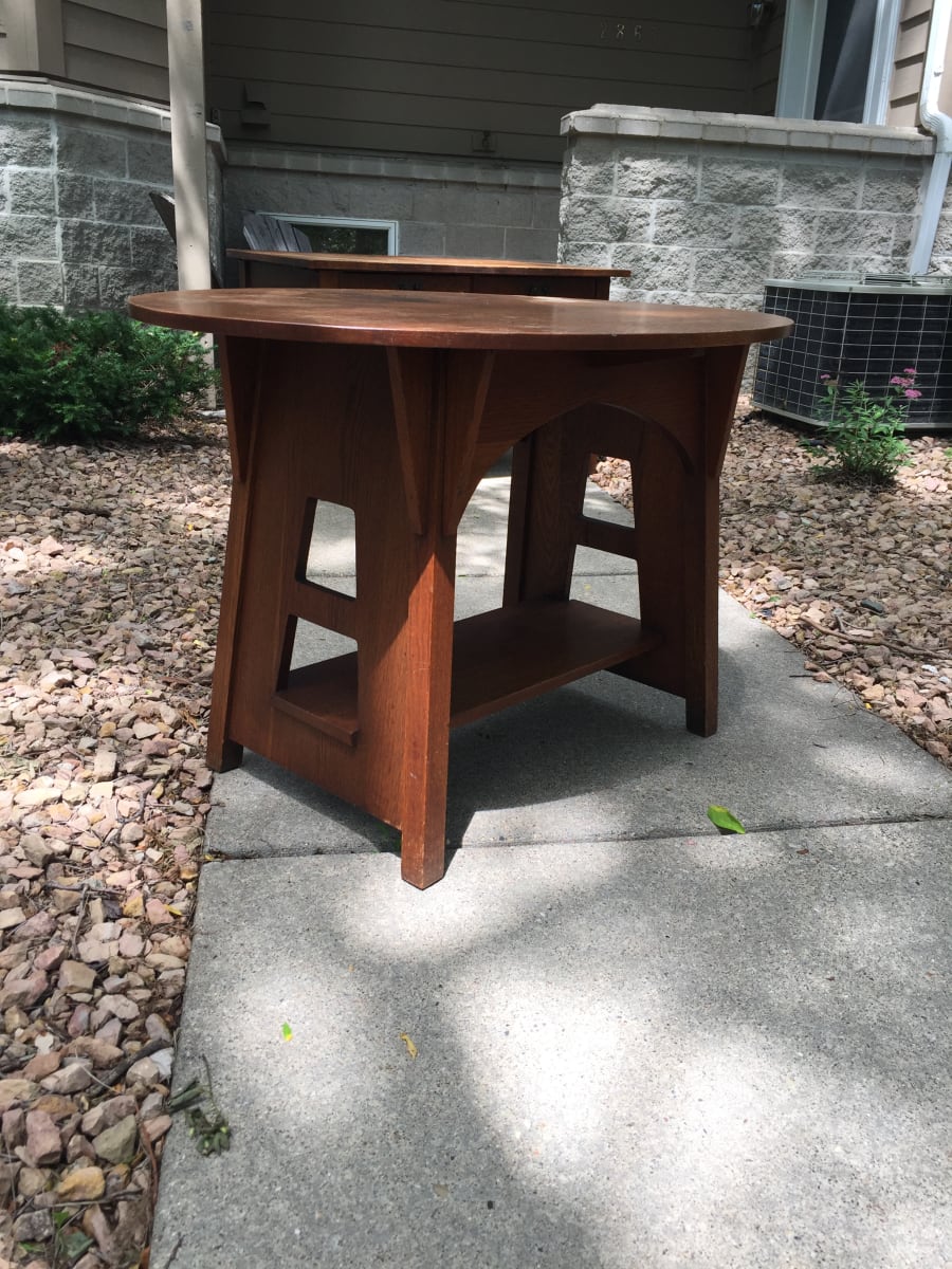 Limbert Mission oval table with cut outs, Image 1.