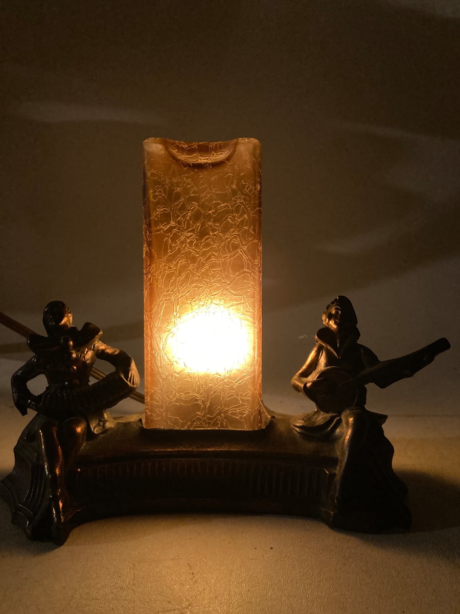 Art Deco amber crackle glass boudoir lamp 