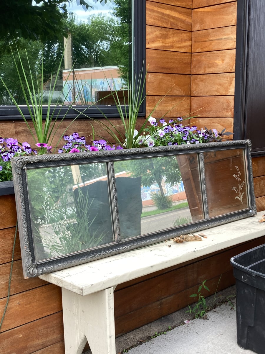 1930's Piano mirror with etched panels, Image 1.