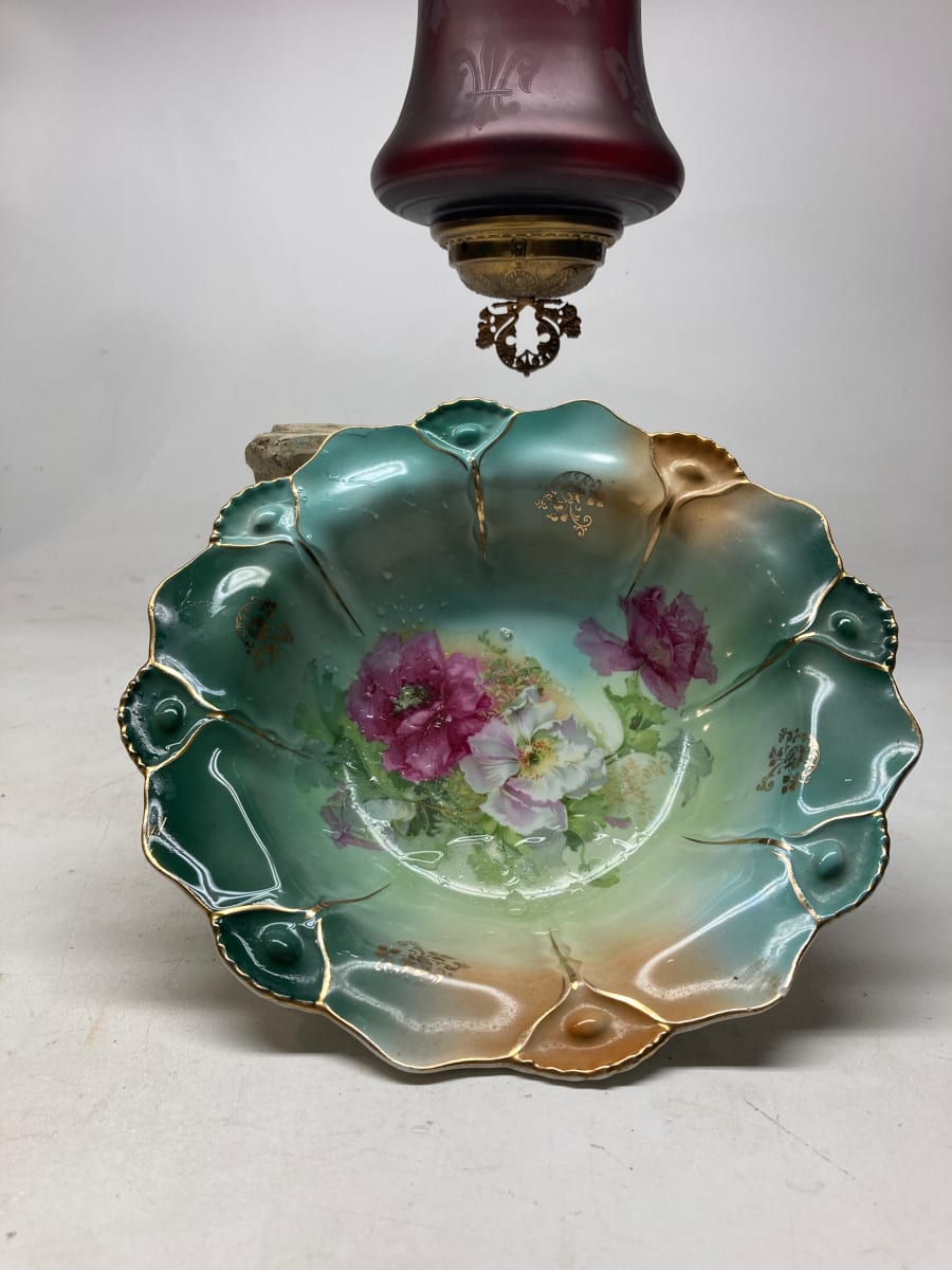 Hand decorated serving bowl, Image 3.