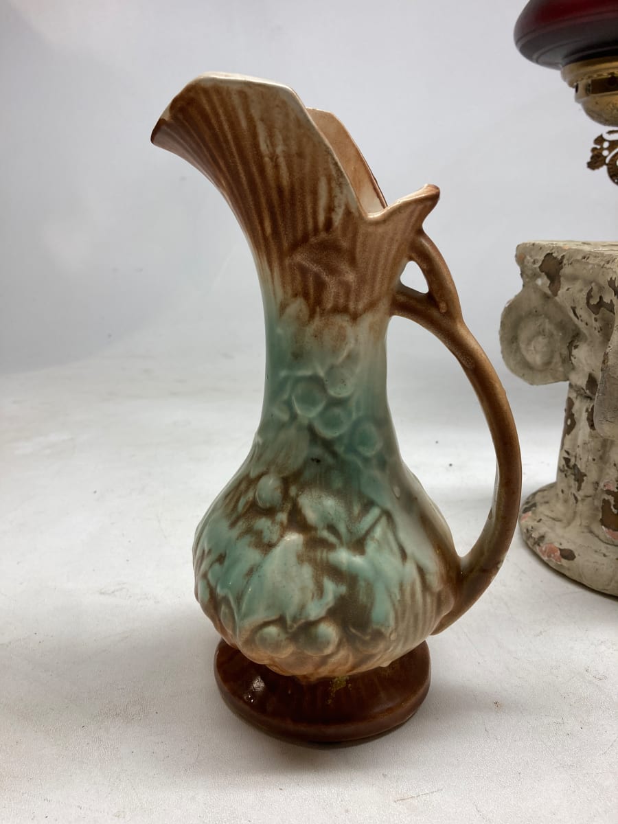 McCoy pottery ewer, Image 2.