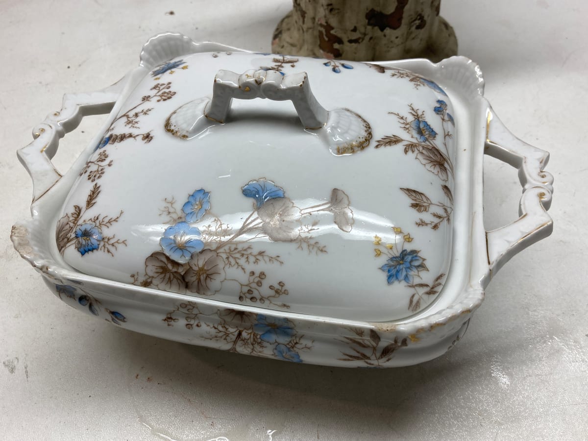 Turn of the century covered casserole 