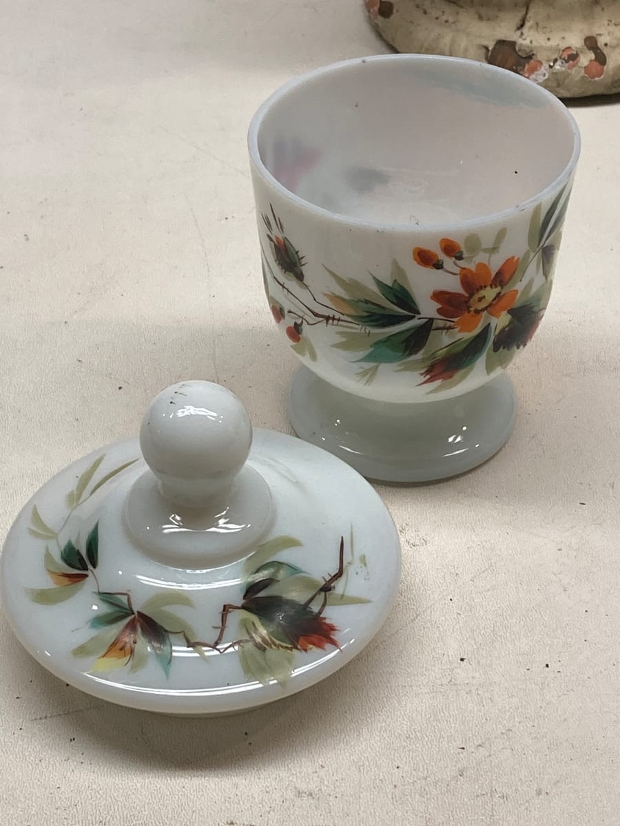 hand painted covered milk glass jar, Image 4.