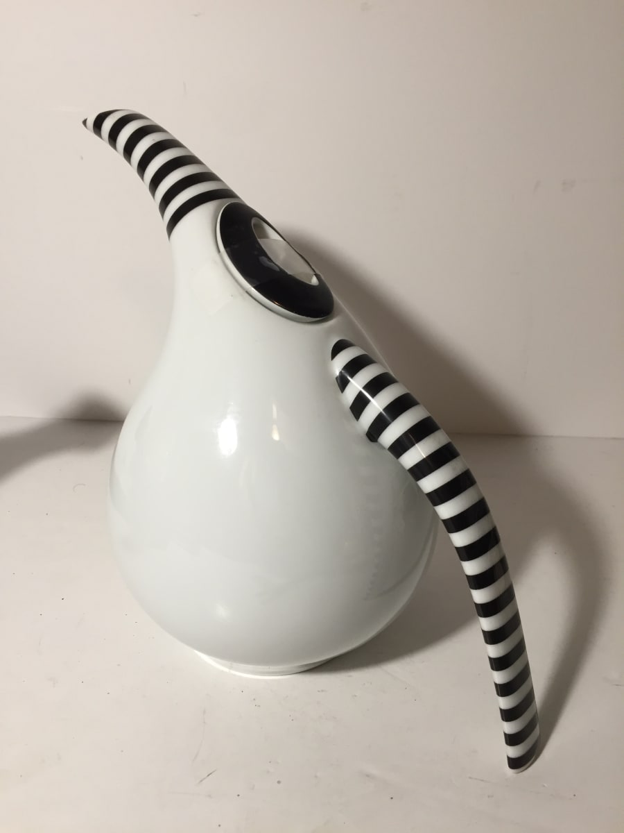 Art Pottery black and white teapot, Image 1.