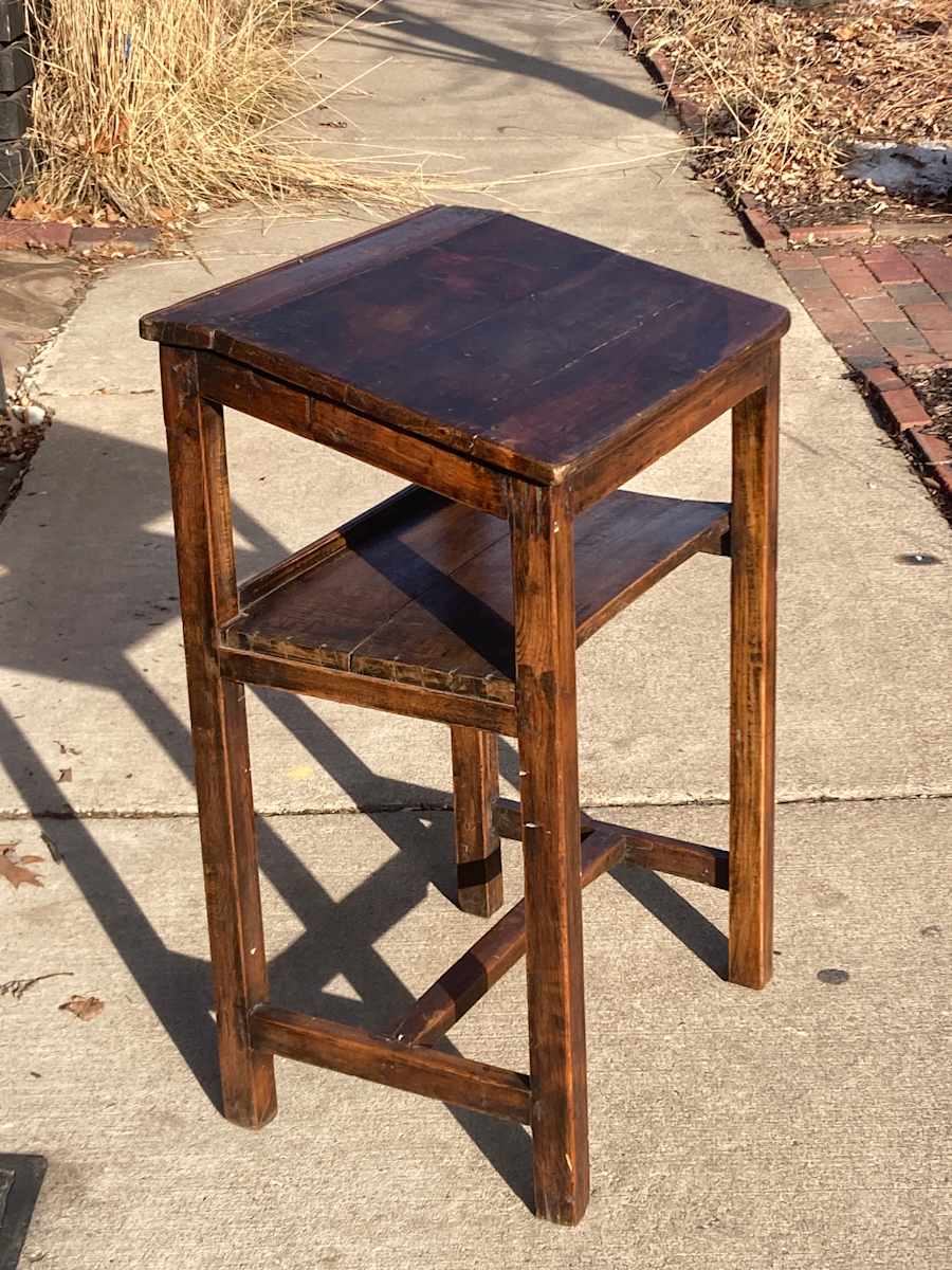 Primitive small desk 