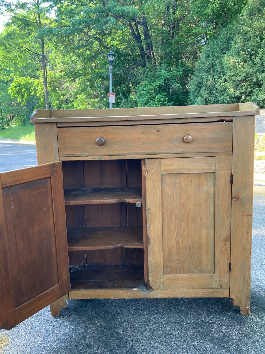 Primitive Jelly cupboard 