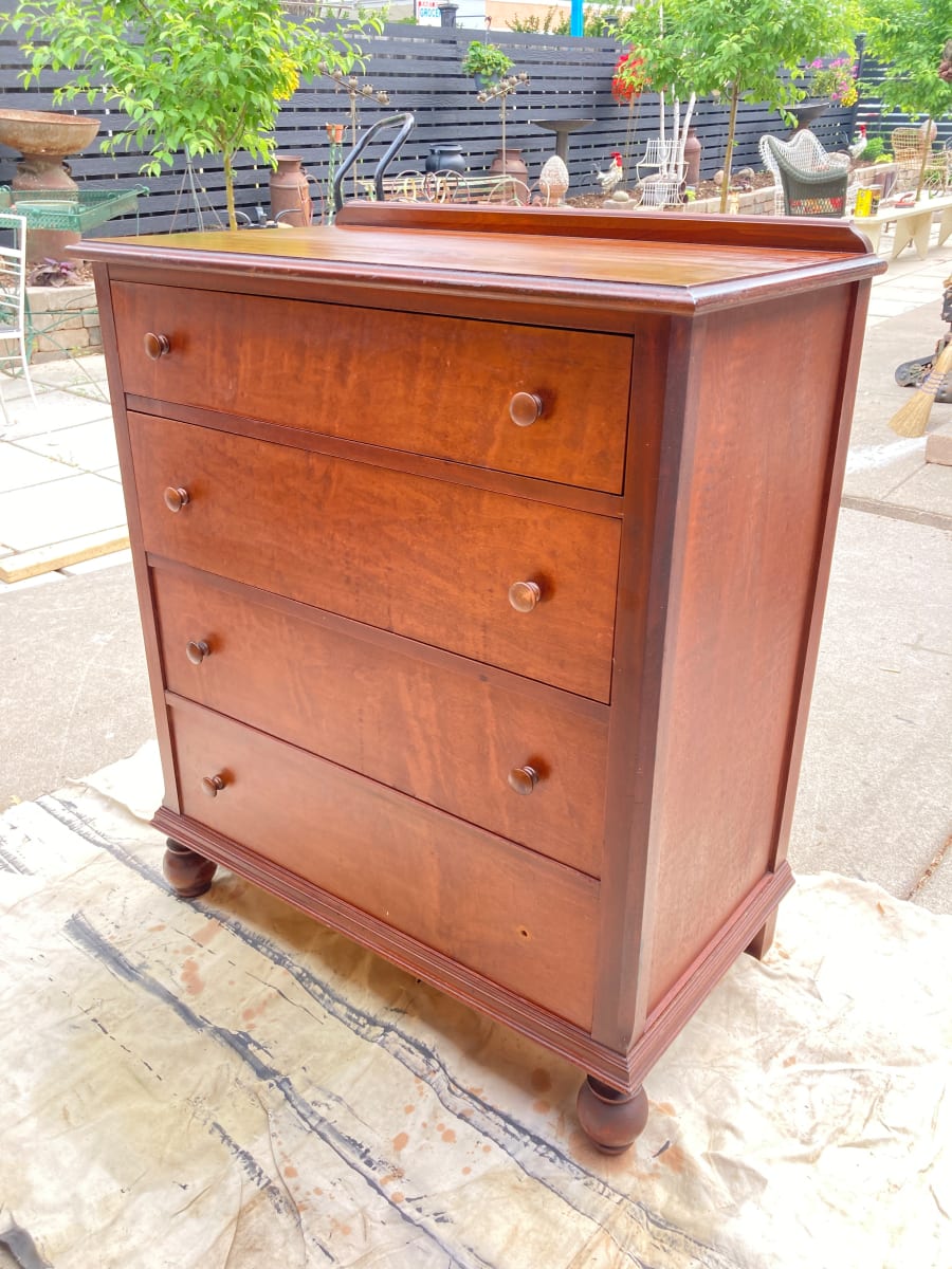 4 drawer maple chest 