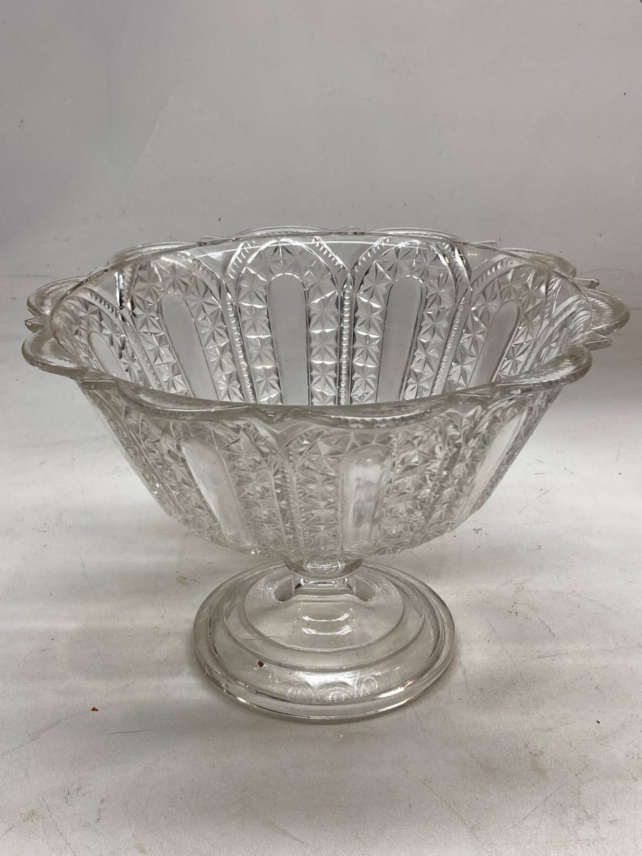EAPG pattern glass fluted bowl, Image 2.