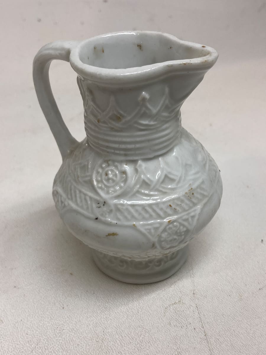 soft paste porcelain pitcher, Image 2.