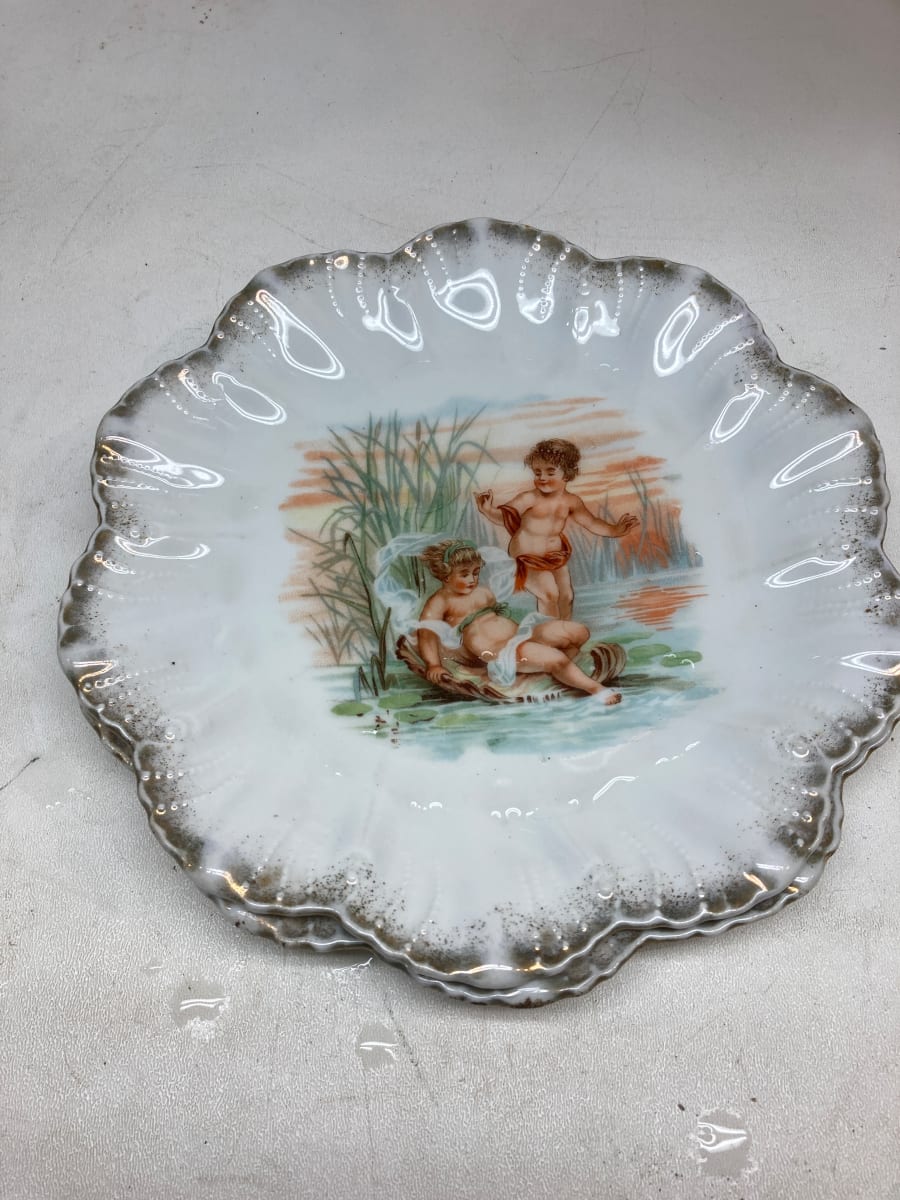 Victorian porcelain cherub plate 