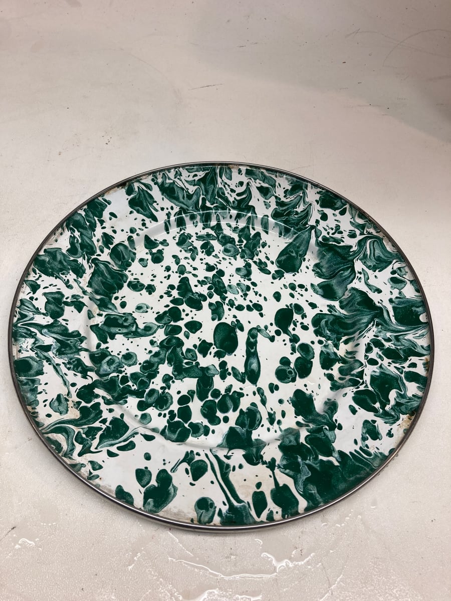 Round green and white platter enamel plate, Image 2.
