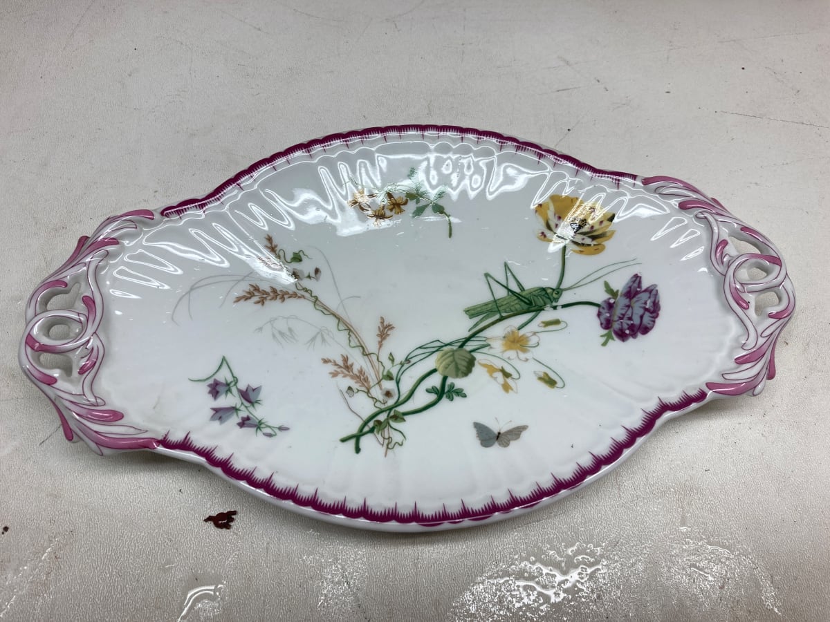 Porcelain oval hand decorated plate with cricket, Image 3.