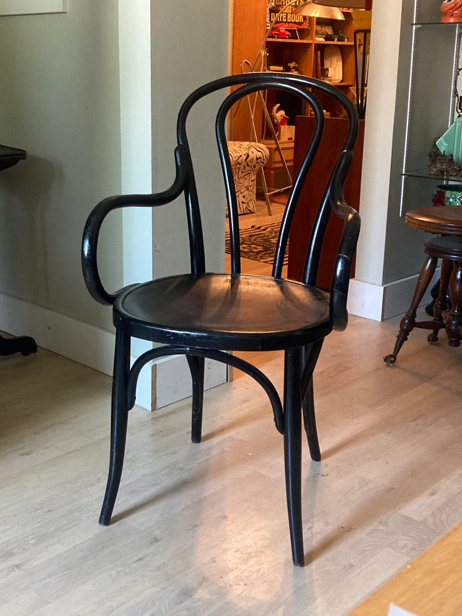 Black bentwood arm chair 