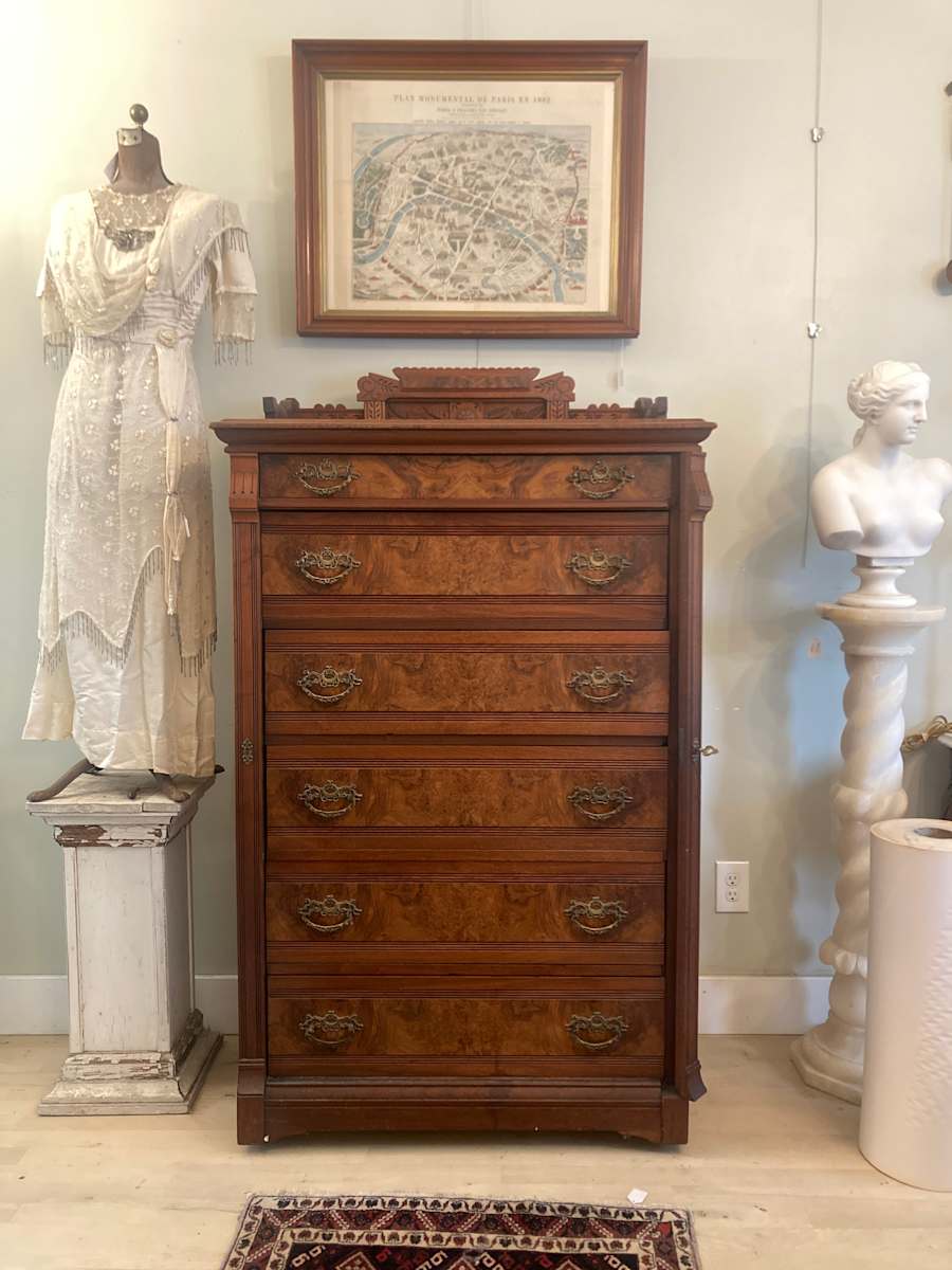 Side lock Victorian chest 