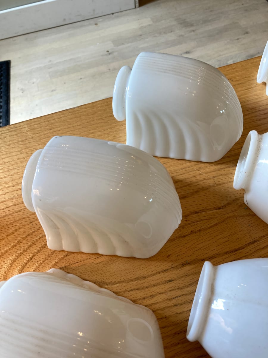 Art Deco glass bathroom globes, Image 3.