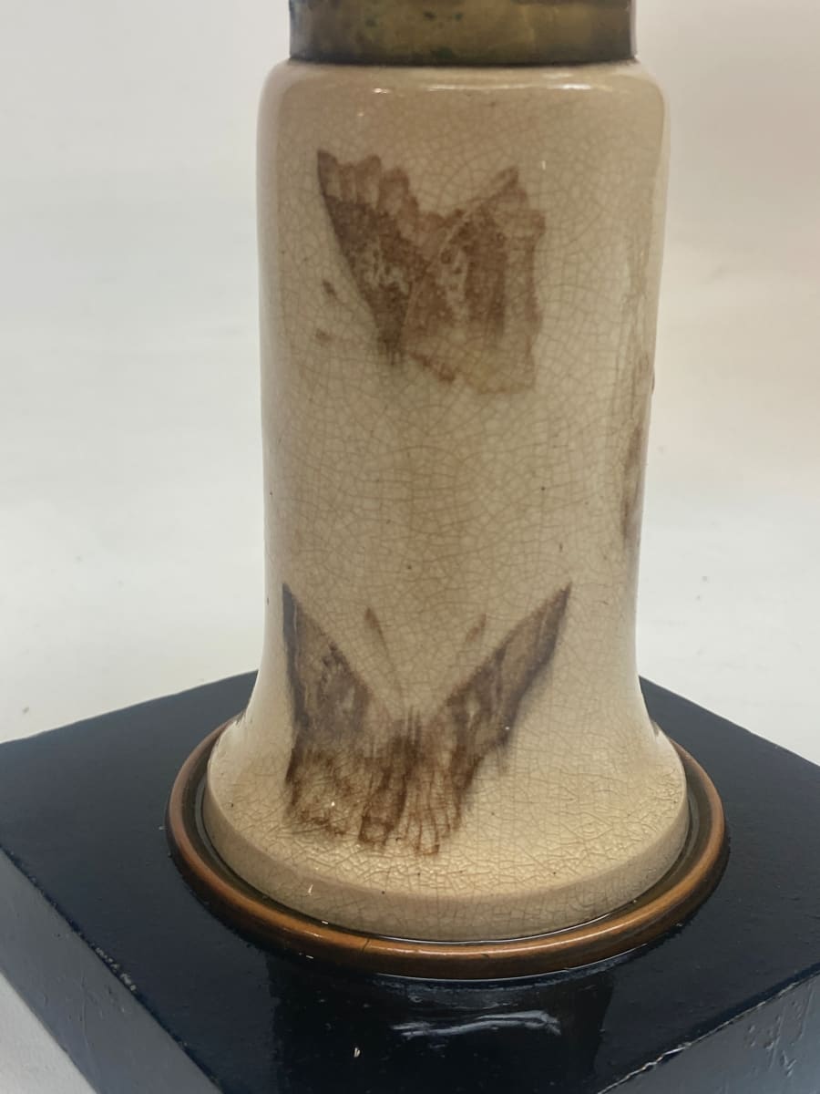butterfly motife kerosene lamp, Image 5.