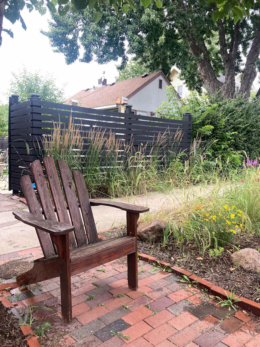 Adirondack chair, Image 1.