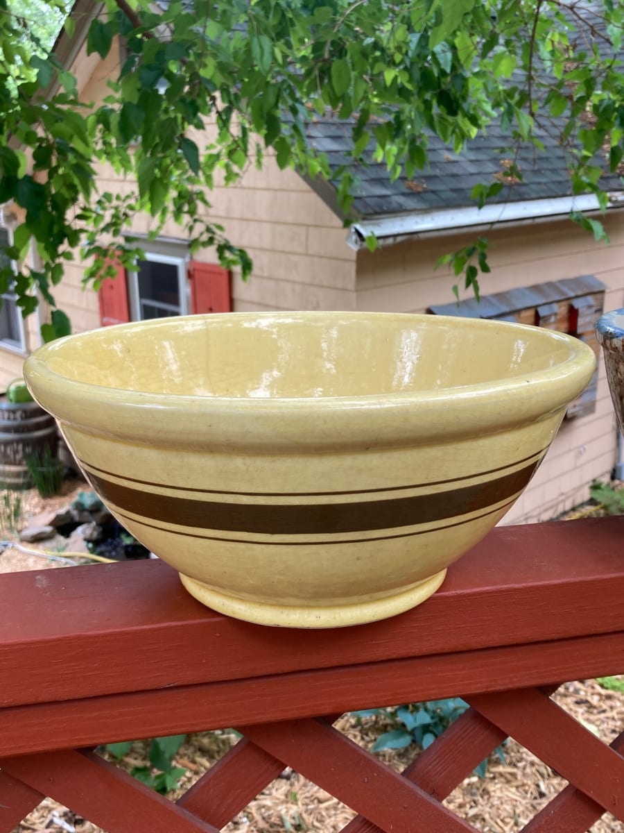 Large cream color with brown stripe mixing bowl 