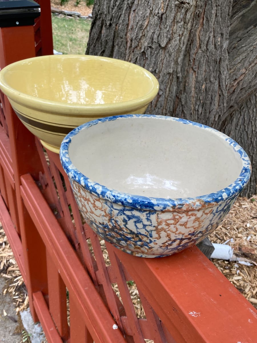 Redwing sponge ware mixing bowl 